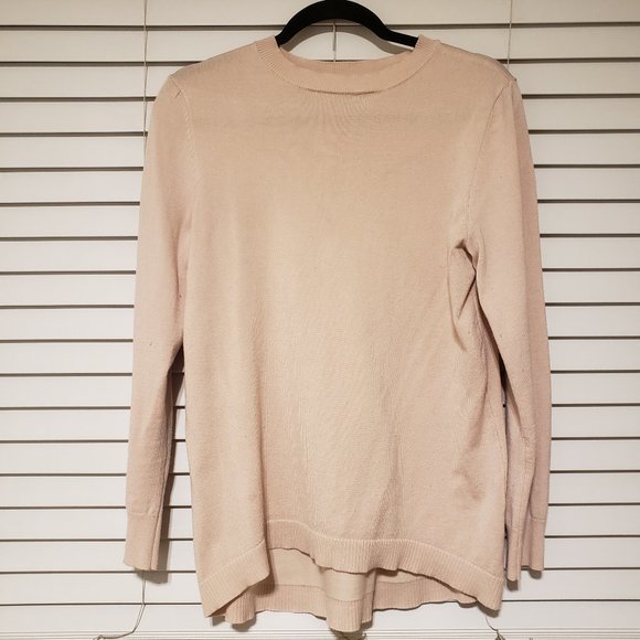 4/$20 Light Pastel Pink Crew Neck Sweater - Picture 2 of 2